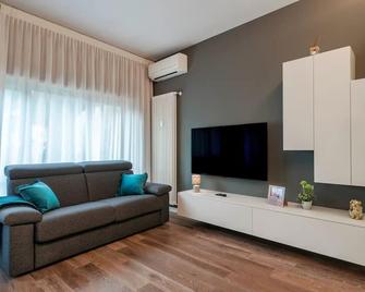 Essenza Moderna Park & Comfort - Brescia - Pokój dzienny