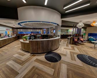 Tru by Hilton Georgetown - Georgetown - Lobby