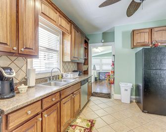 Main Street Home 1 Mile to Callaway Gardens - Pine Mountain