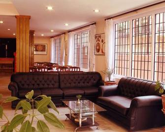 Cascade Hotel - Kathmandu - Living room