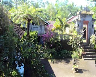 Puri Agung Inn - Sidemen - Gebouw