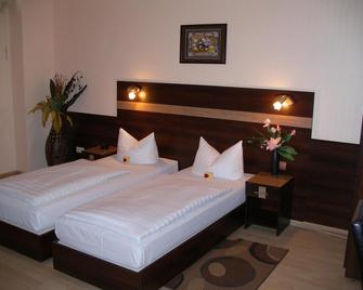 Hotel Elbe Street 34 - Frankfurt