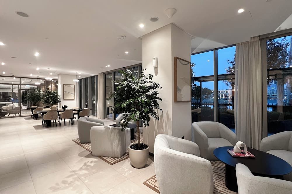 Ultra Lux Burj & Fountain View 2br High Flr - Madinat Zayed - Lobby