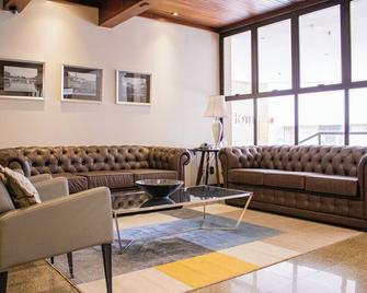 Hotel Dan Inn São José do Rio Preto by Nacional Inn - São José do Rio Preto - Sala de estar