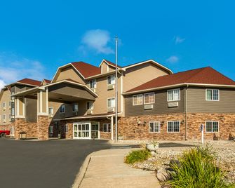 Red Roof Inn & Suites Omaha - Council Bluffs - Council Bluffs - Building