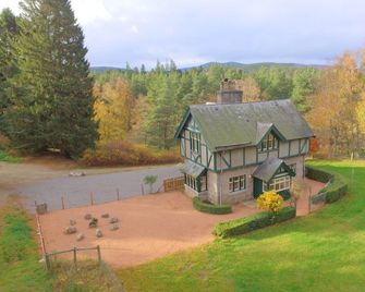 Magical Woodland Cottage - Ballater - Gebäude