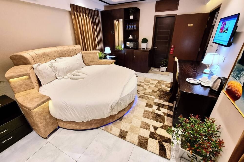 Xpressmall Hotel near Dhaka Airport thumbnail 2