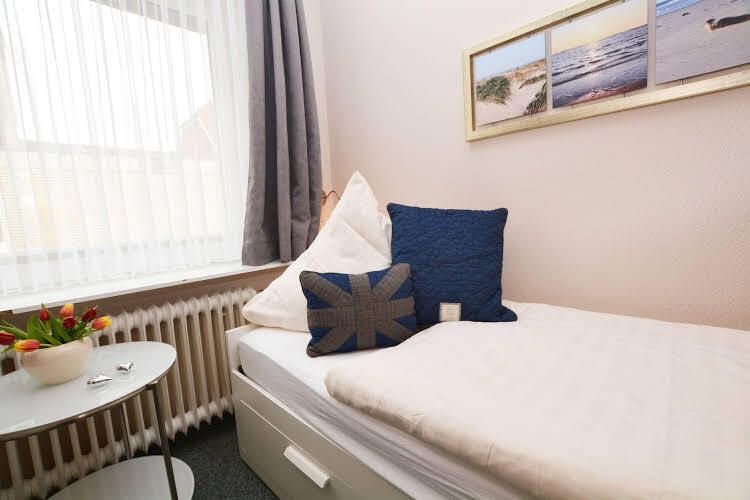 Hotel-Pension Anjo - בוסום - חדר שינה