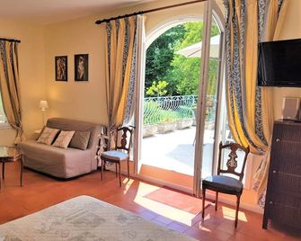B&B with charm, quiet, kitchen, sw pool. - Grasse - Salon