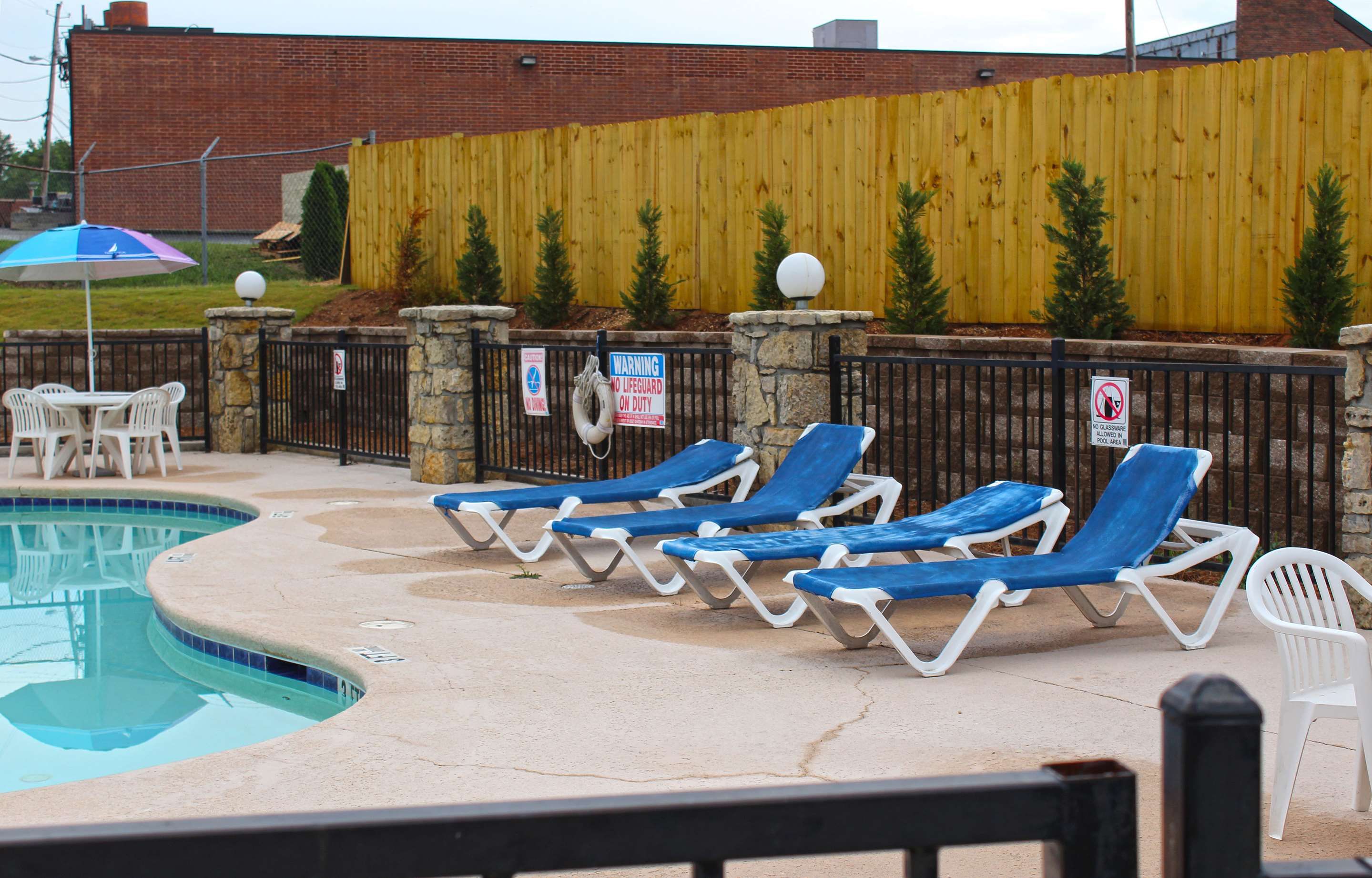 America's Best Value Inn Conyers - Conyers - Pool