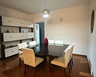 Casa Refúgio Verde Conforto Em Sjbvista - São João da Boa Vista - Eetruimte