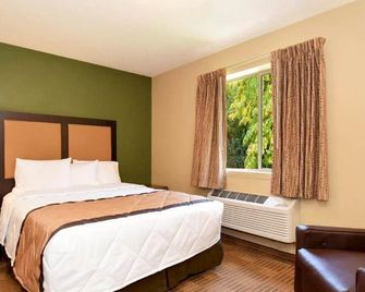 Extended Stay America Select Suites - St. Louis - Westport - Craig Road - San Luis - Habitación