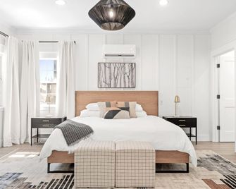 27 on Park Boutique Hotel & Venue - Dahlonega
