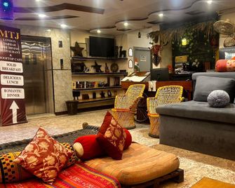 Mtj Hostel Agra - Agra - Lounge