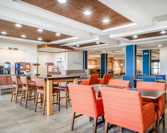 Holiday Inn Express & Suites Tappahannock By IHG - Tappahannock - Restaurant