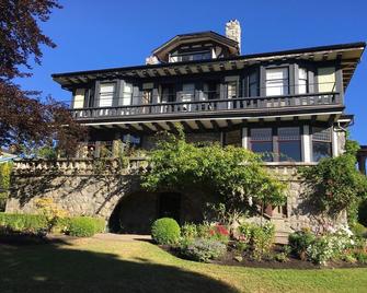 Prior Castle Inn - Victoria - Budova
