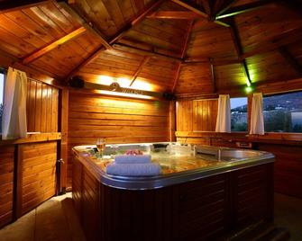 9 Muses - Paros - Parikia