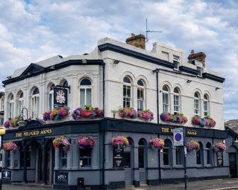 The Milford Arms - Isleworth - Bâtiment