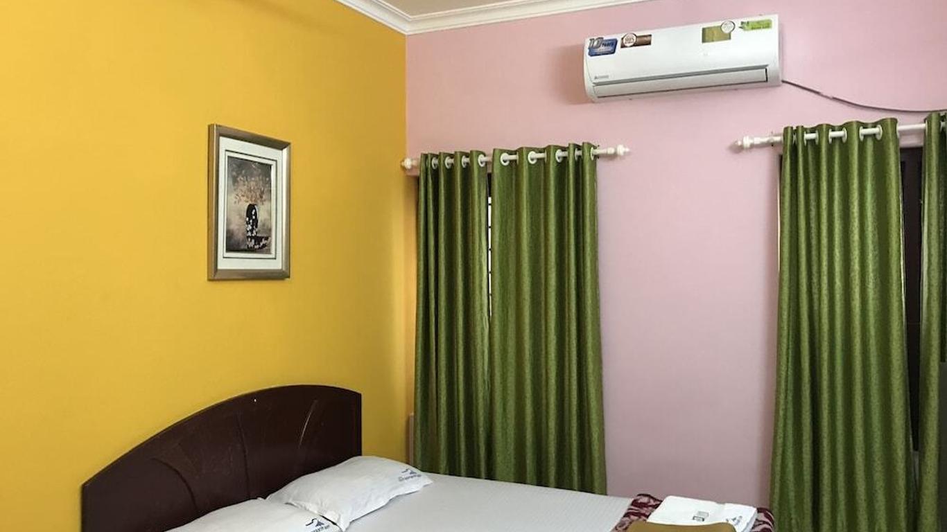 Indraprastham Tourist Home