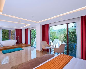 Serene Horizon - Thekkady