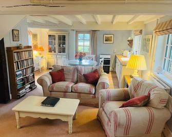 No.1 Mulsford Cottage - Malpas - Sala de estar