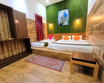 The Hideout Agra Homestay - Agra - Sypialnia