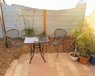 Guesthouse w/ private access and patio - Tucson - Patio