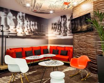 Ibis Lannion Cote De Granit Rose - Lannion - Lounge
