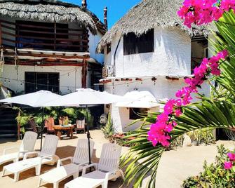 Arte Sano Hotel Only Adults - Near Beach - Holbox - Patio