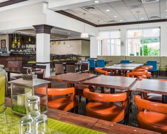 Hilton Garden Inn Hampton Coliseum Central - Hampton - Restaurant