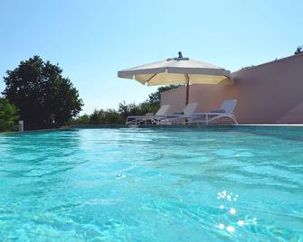 Villa Verna Agriresort - Francavilla al Mare - Piscina