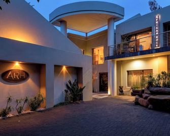 African Rock Hotel & Spa, a 'Boutique Lifestyle Resort' - Kempton Park