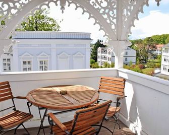 Fewo 20 mit Strandkorb und Balkon - Sellin - Balkón