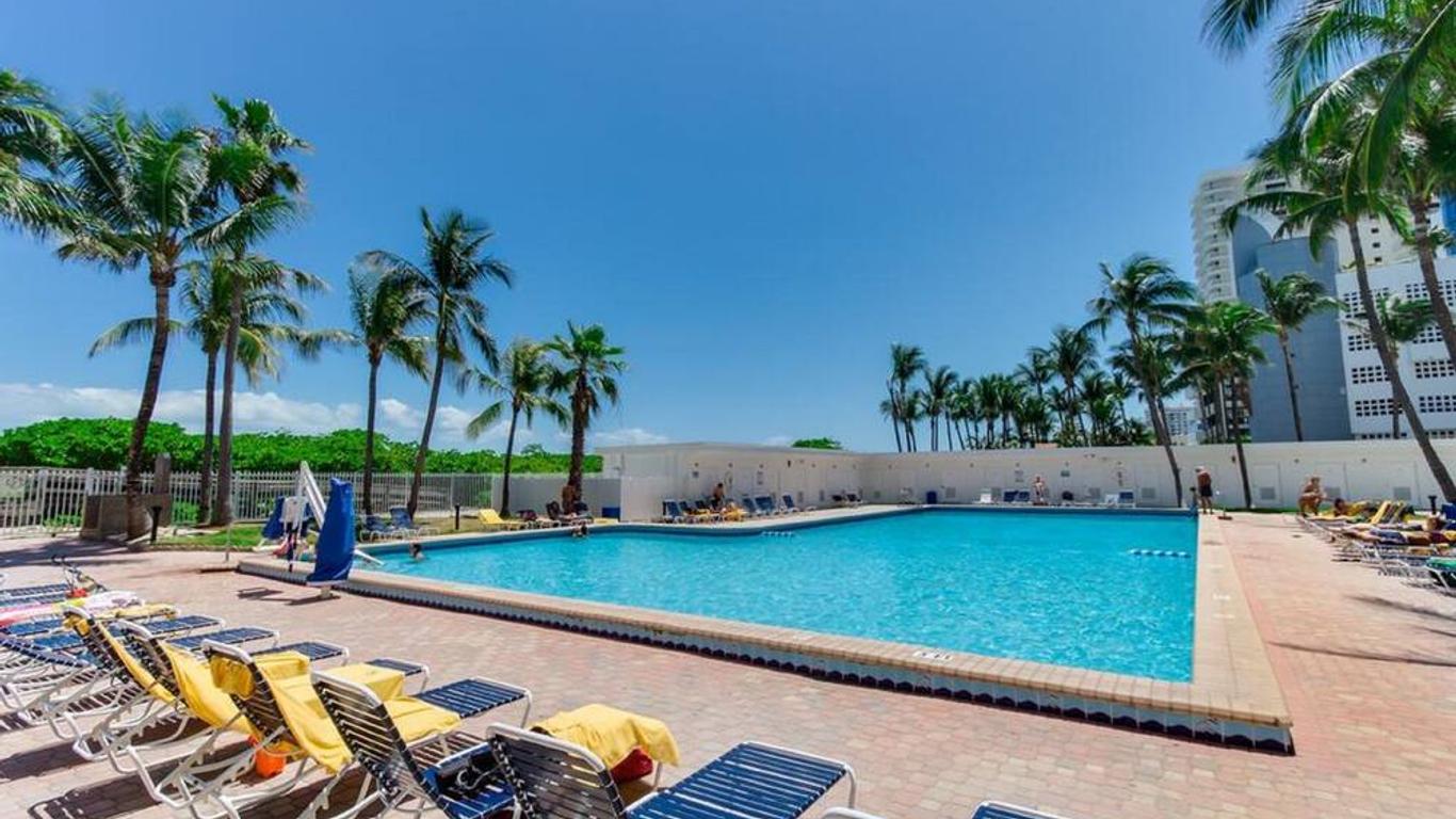 Ocean Front Casablanca Studios With Full Kitchens & Beach Access By Bl Rentals