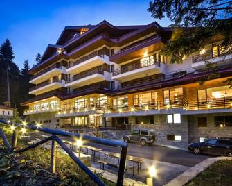 Yanakiev Club Hotel - Samokow - Gebäude