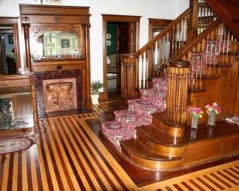 Mansion House Motel - Баффало - Сходи