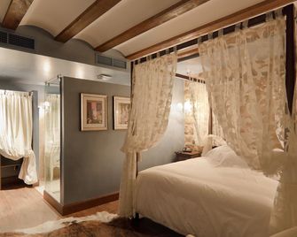 Hospederia de los Parajes - Laguardia - Schlafzimmer
