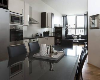 Máni Apartments - Reykjavik - Kitchen