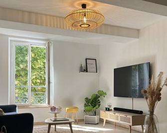 42 m2 I Cosy I Town center on Place Montfort I Bed 160x200 - Vaison-la-Romaine - Sala de estar
