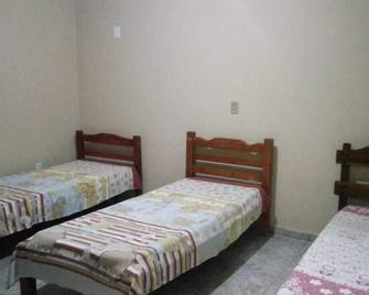 My house per day - \'Residencial Pimenta\' - Goiânia - Habitación