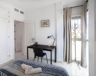 Home2Book Spacious Family Villa with Pool, Sevilla - Palomares del Río