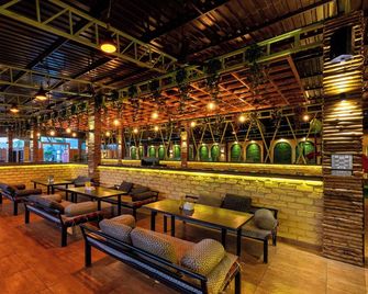 The Shelter Hotels and Resorts - Utan - Restaurante