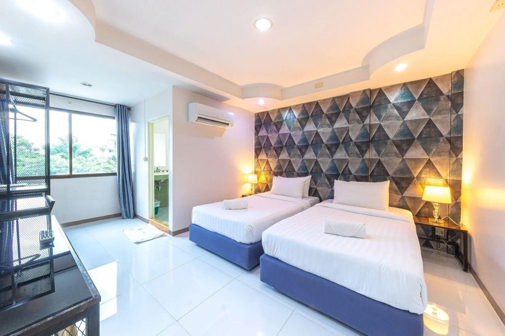 Bed By Tha-Pra Sha Plus - בנגקוק