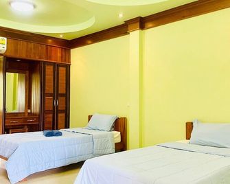 Phuphan Park Hotel - Sakon Nakhon - Bedroom