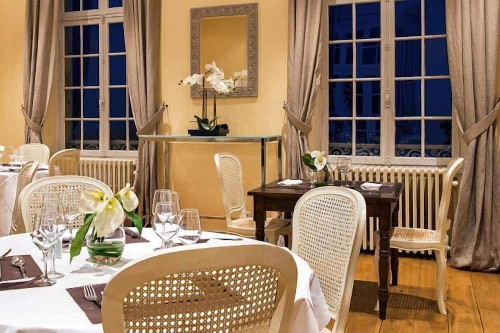 شاتو دو إيرميتاج