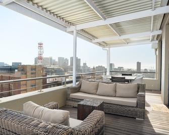 City Penthouse With Mountain Views - Cape Town - Balcony
