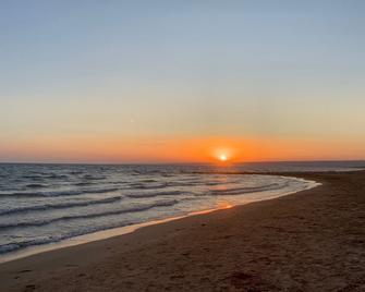 Ispica Mare: Big Villa near a sandy beach - 7 rooms - 6 persons - Ispica - Spiaggia