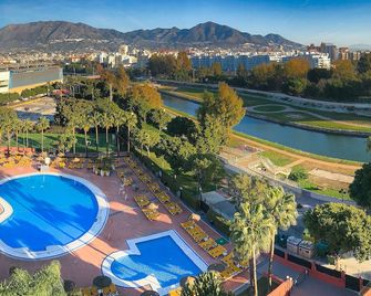 Fuengirola Beach Apartamentos Turísticos - Fuengirola - Svømmebasseng