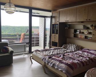 Apartment mit toller Aussicht - Bad Liebenzell - Schlafzimmer