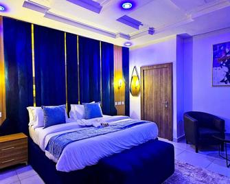 2 Bed Apartment 8 - Modern Benin City Residence - Benin City - Bedroom